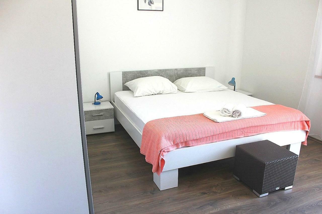 Apartments Markov ムルテル エクステリア 写真