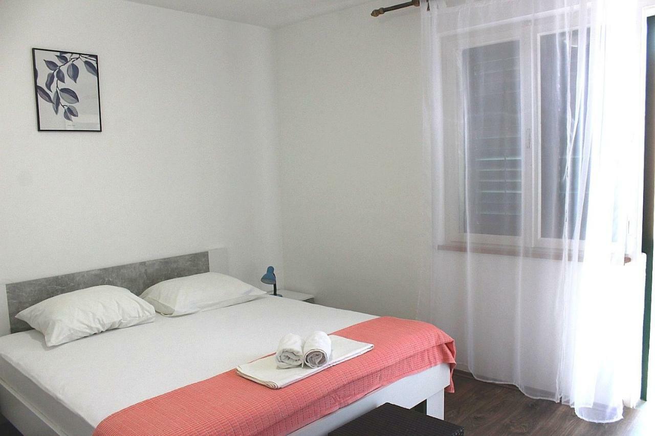 Apartments Markov ムルテル エクステリア 写真